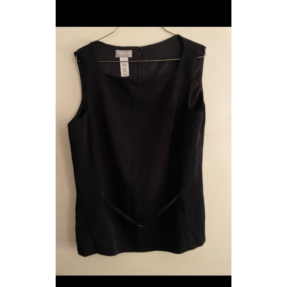 Womans Dress black sleeveless shirt  Size 10